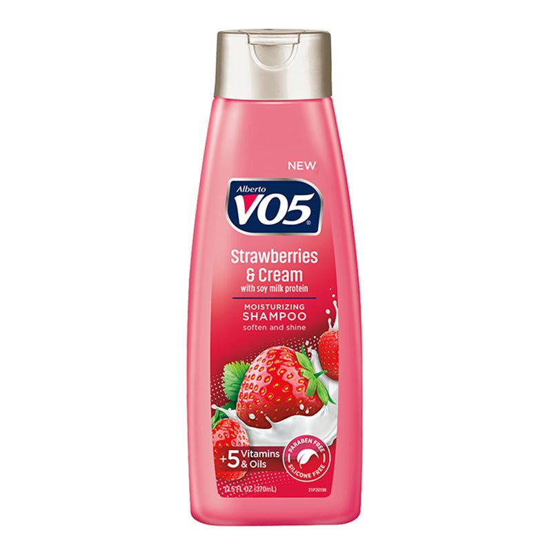 VO5 VO5  Strawberries & Cream Moisturizing Shampoo 370ml